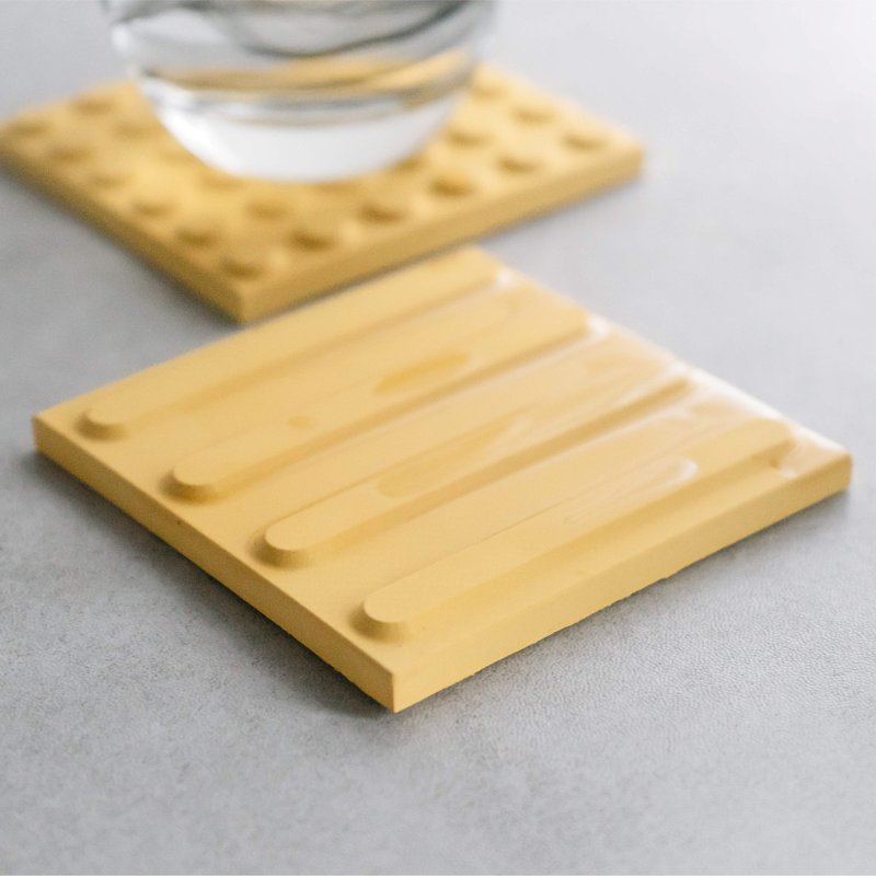 触觉引路砖杯垫 | 方向 警示 - 杯垫 - 水泥 黄色