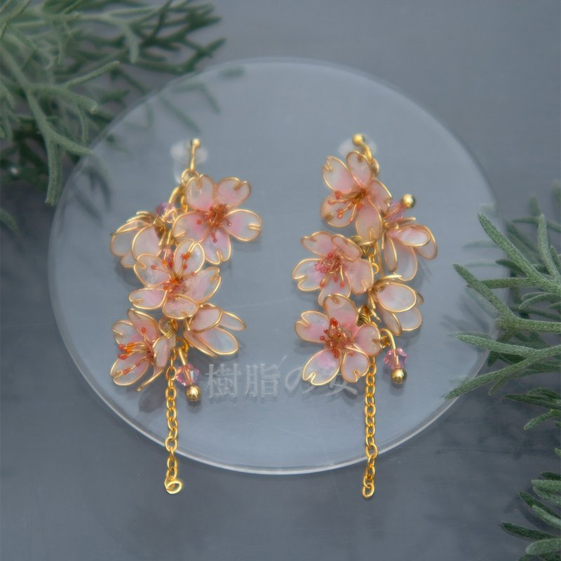 4月 April 樱 Cherry Blossom - 耳环/耳夹 - 其他材质 粉红色