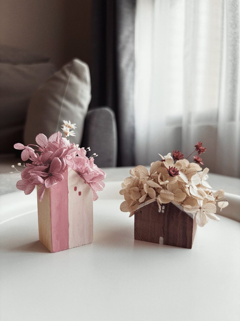 绣球花小屋- 手绘疗愈感原木小房子 | 手绘.干燥.永生花 - 摆饰 - 木头 咖啡色
