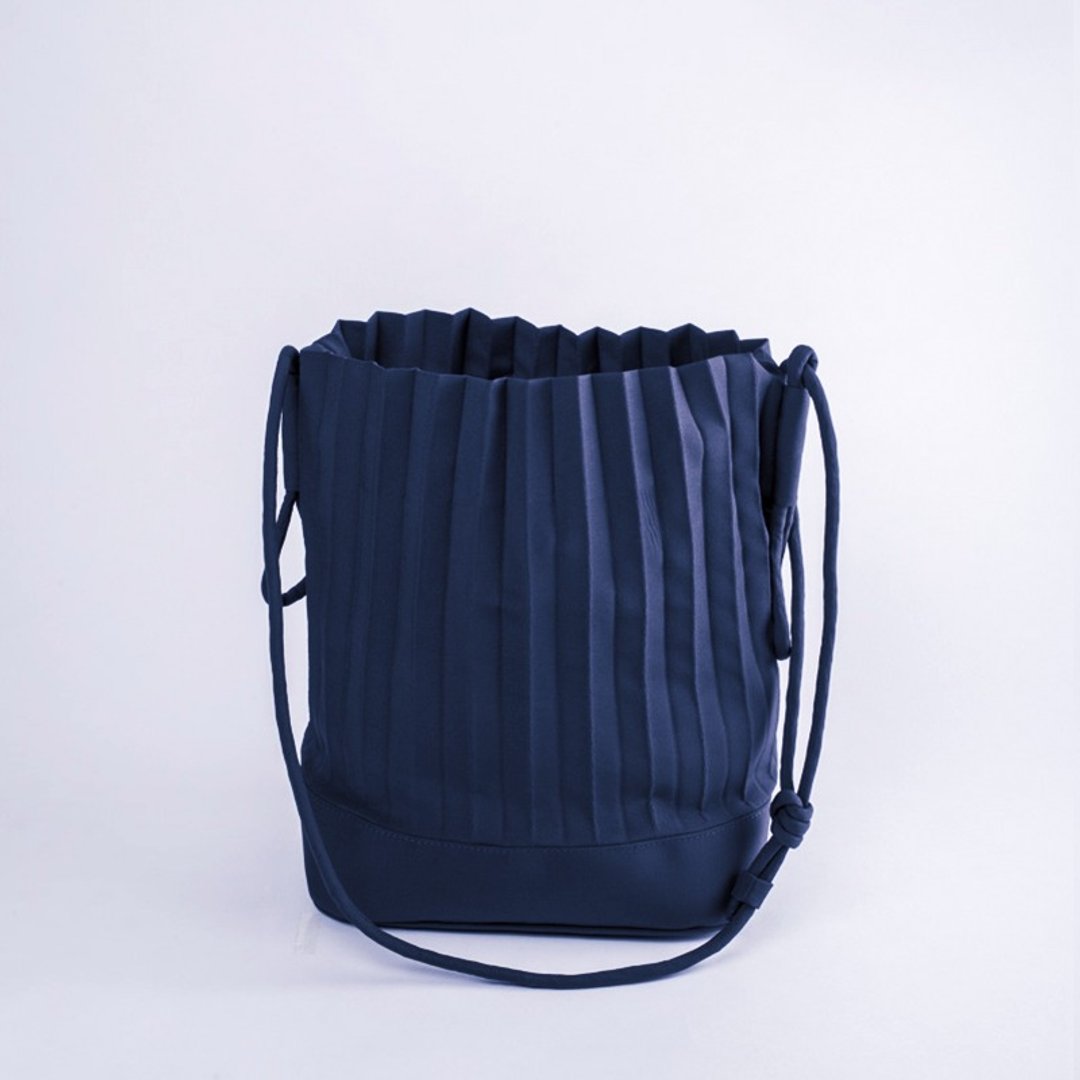 NEW! aPaddy Bucket Bag in Marine Blue - 手提包/手提袋 - 其他材质 蓝色