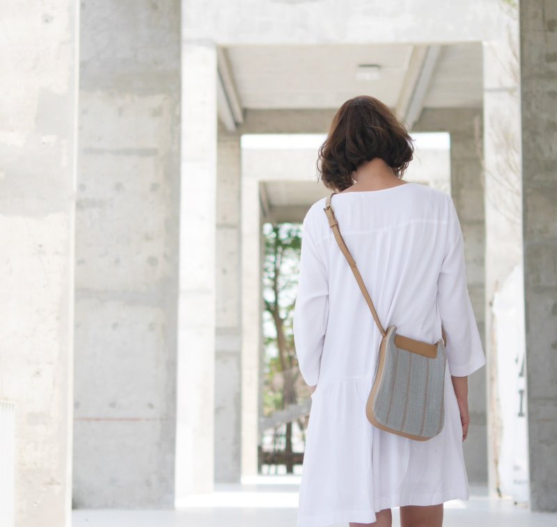 手工天然材质肩背/斜背包-蓝红色 - 侧背包/斜挎包 - 棉．麻 蓝色