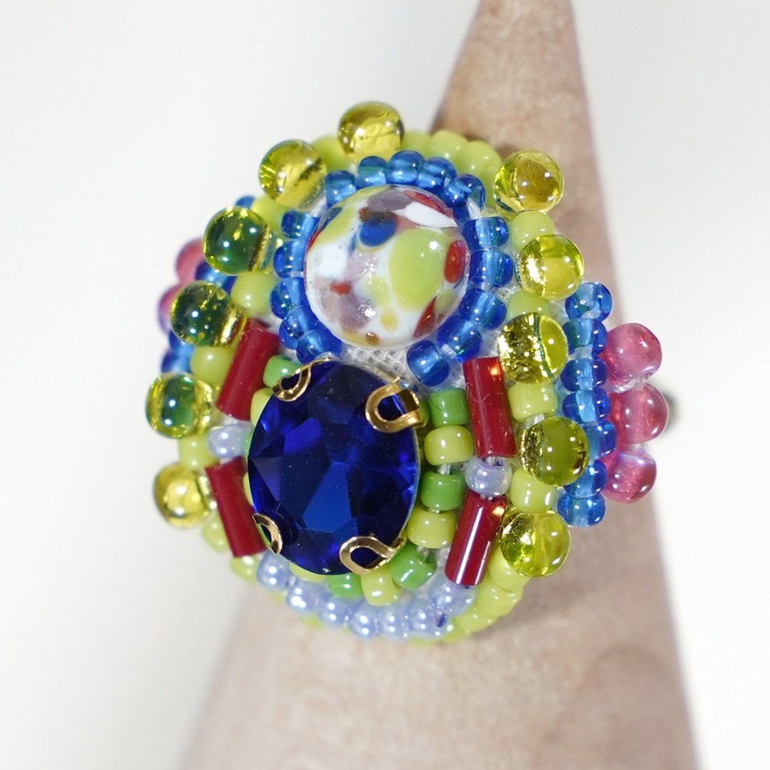 Talkative Ring 114 Free Size Bead Embroidery Ring Colorful Green Oburi Ring Multicolor - 戒指 - 塑料 绿色