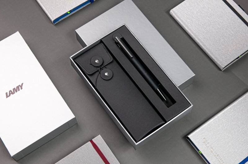 LAMY 原子笔 黑线圈笔袋礼盒 / LOGO 204 系列-多彩01 - 圆珠笔/中性笔 - 塑料 多色