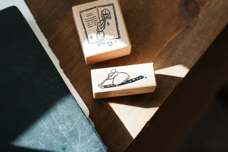 Night's Embrace - 刷洗 _木头印章 - 印章/印台 - 木头 