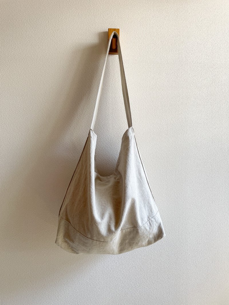 日本制 柔软亚麻棉加大托特包 附侧宽 口袋 升级再造品 - 侧背包/斜挎包 - 棉．麻 白色