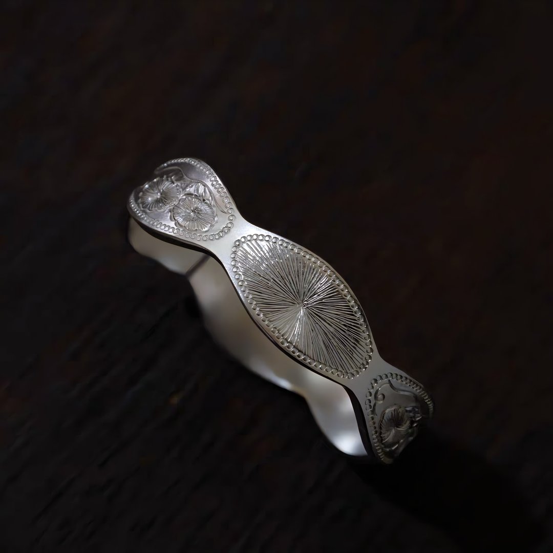 手作波形牽牛花纹手环 - 手链/手环 - 纯银 银色