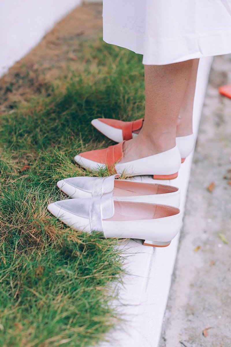 【零码出清】完美伪瘦脚!蜜光粉蜡双色平底鞋 银 全真皮 - 女款休闲鞋 - 真皮 银色