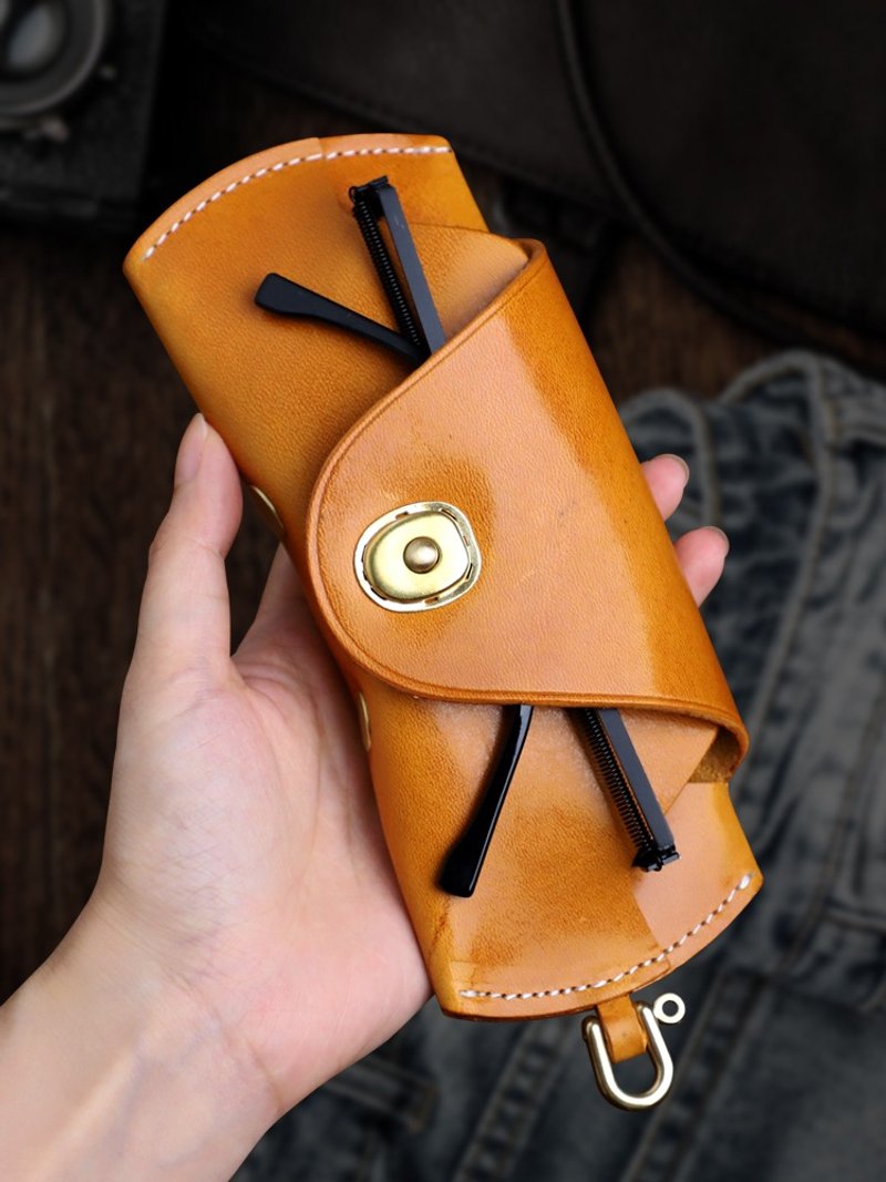 植鞣牛皮眼镜包 真皮眼镜盒挂脖 纯皮墨镜收纳盒 - 眼镜盒/眼镜布 - 真皮 咖啡色