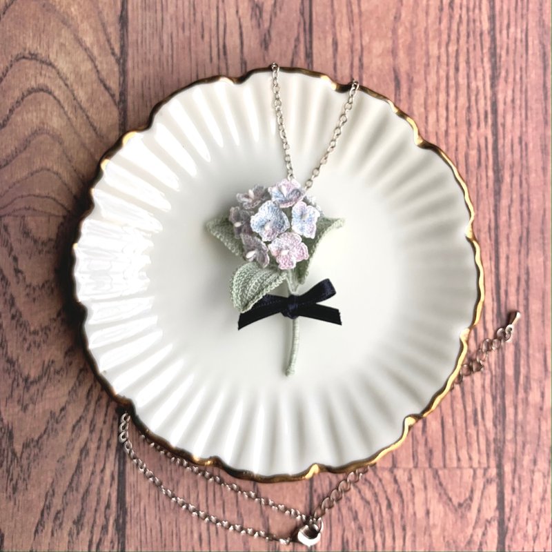 钩针编织 繍球花颈錬日本蕾丝线编织 - 项链 - 羊毛 粉红色