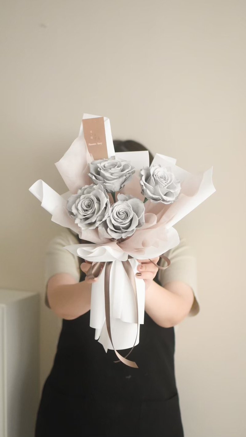 /浅灰永生玫瑰花束(大)/生日 七夕 情人节 求婚 教师节 毕业花 - 干燥花/捧花 - 植物．花 蓝色