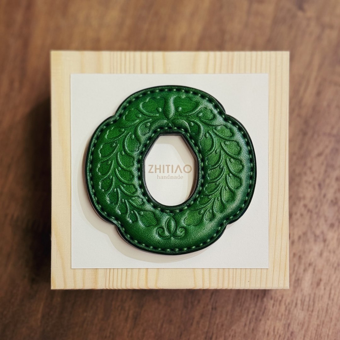 原创手工制作牛皮剑道木刀镡 御先稻荷 绿色 木刀锷 Tsuba - 运动配件 - 真皮 黑色