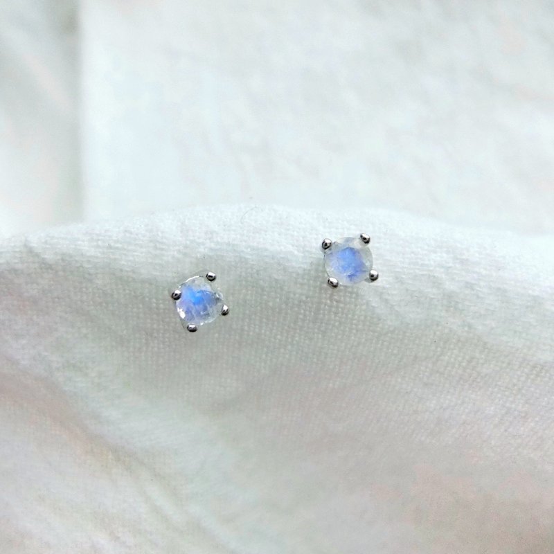 月光石925纯银钻面爪镶纯银耳环 - 耳环/耳夹 - 宝石 蓝色