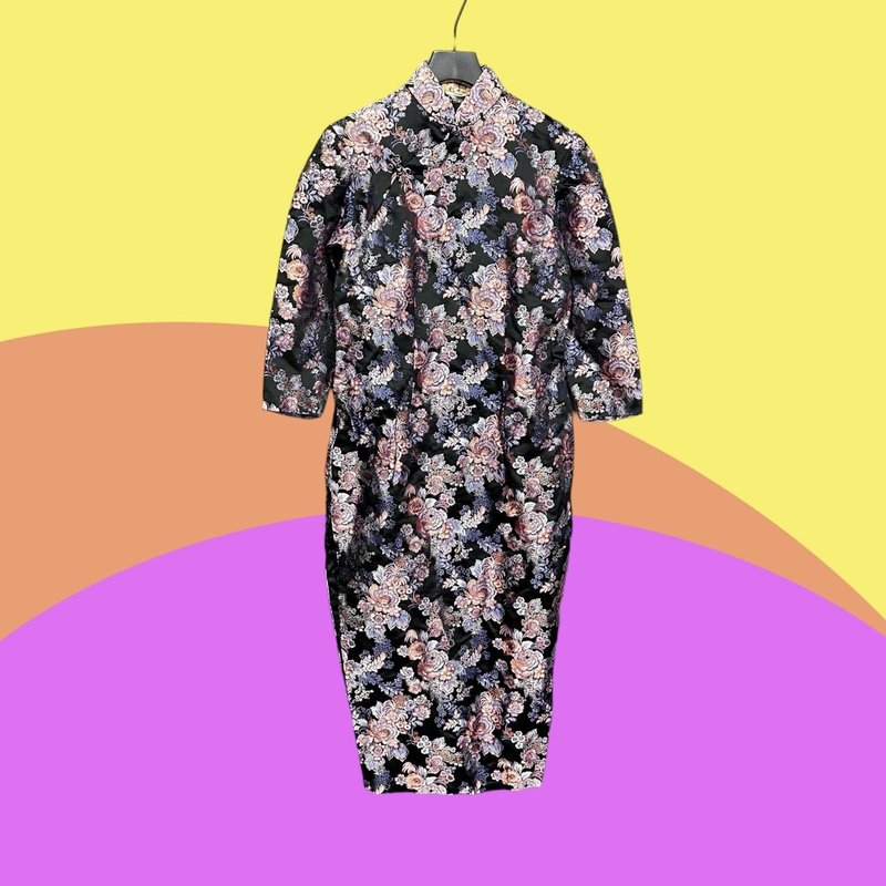 二手 古董订制 黑色 刺绣 盘扣 缎面 光泽 开衩 短袖 旗袍 CA410 - 洋装/连衣裙 - 聚酯纤维 黑色