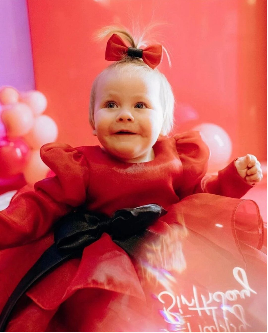 Fuchsia dress with black bow and bow clip for baby girl. - 童装礼服/连衣裙 - 其他金属 