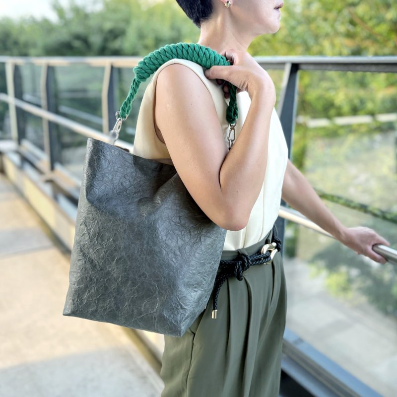 【东京直送】机能素材环保绳编斜背包 olive gray × green - 侧背包/斜挎包 - 防水材质 绿色