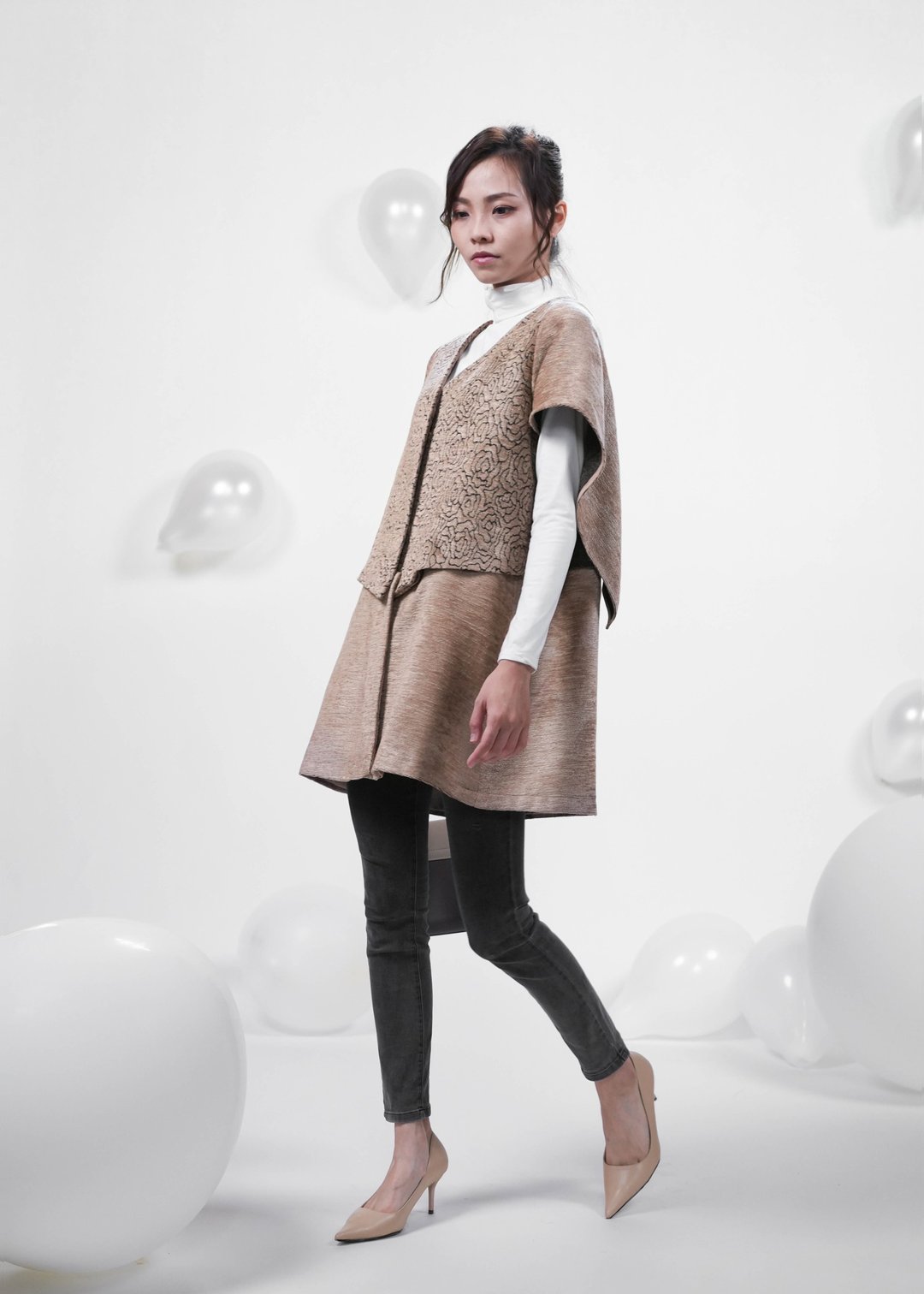 多穿法造型斗篷外套－玫瑰卡其 - 女装休闲/机能外套 - 聚酯纤维 卡其色