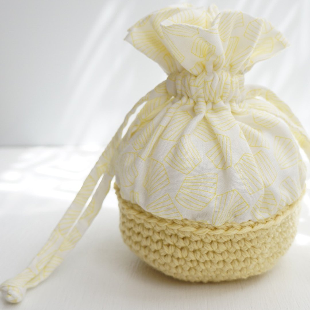 Ba-ba handmade mini drawstring bag  No.K40 - 化妆包/杂物包 - 其他材质 黄色
