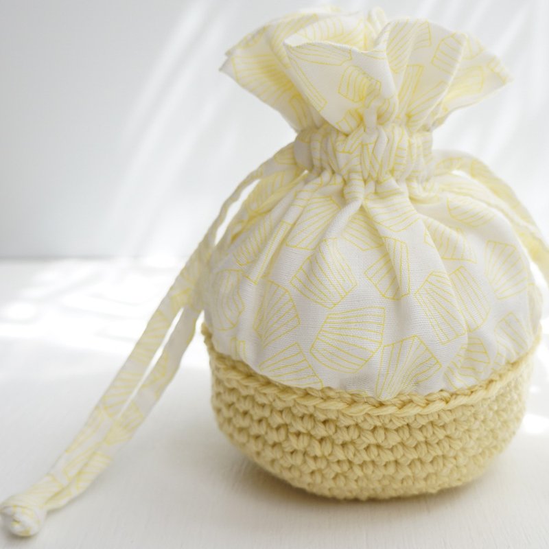 Ba-ba handmade mini drawstring bag  No.K40 - 化妆包/杂物包 - 其他材质 黄色