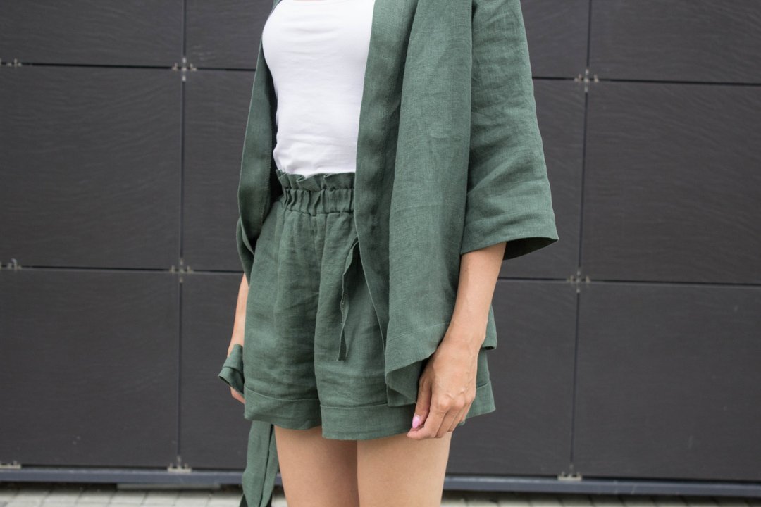 Green Linen Shorts Women - High waisted shorts - Linen Shorts with pockets - 女装短裤 - 亚麻 绿色