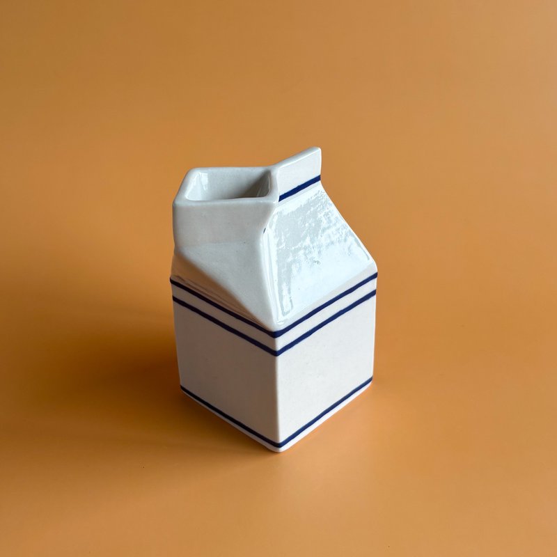 陶瓷牛奶盒 - 摆饰 - 陶 白色
