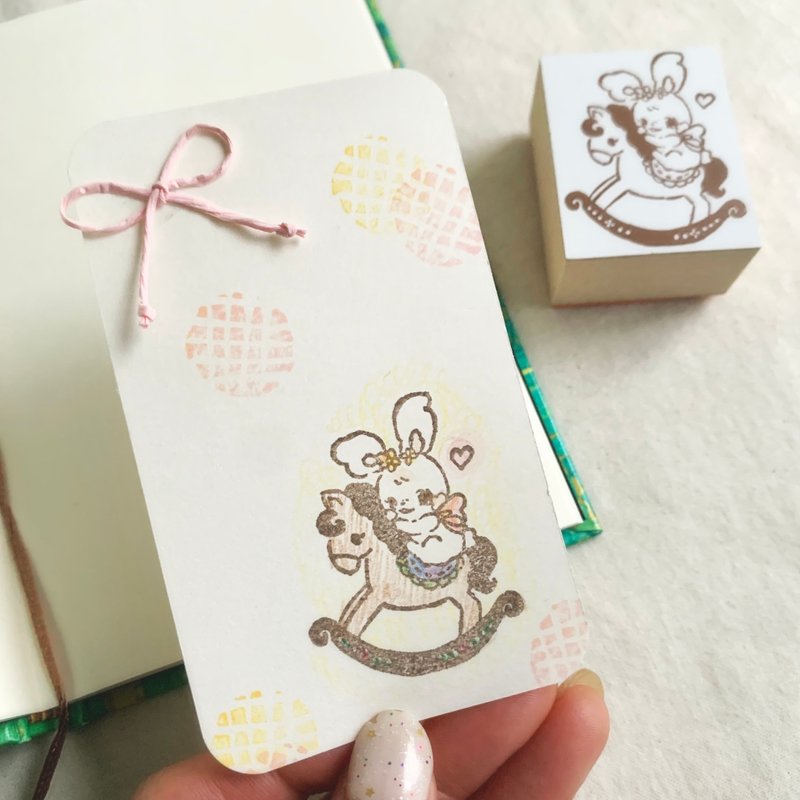 限量橡皮章【摇摇木马的开心兔兔印章】 - 印章/印台 - 其他材质 白色