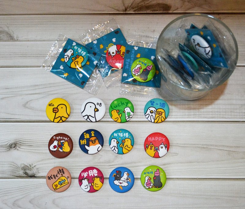 伸缩自如的鸡与鸭和黑白鹅糖果徽章第一弹 - 徽章/别针 - 塑料 