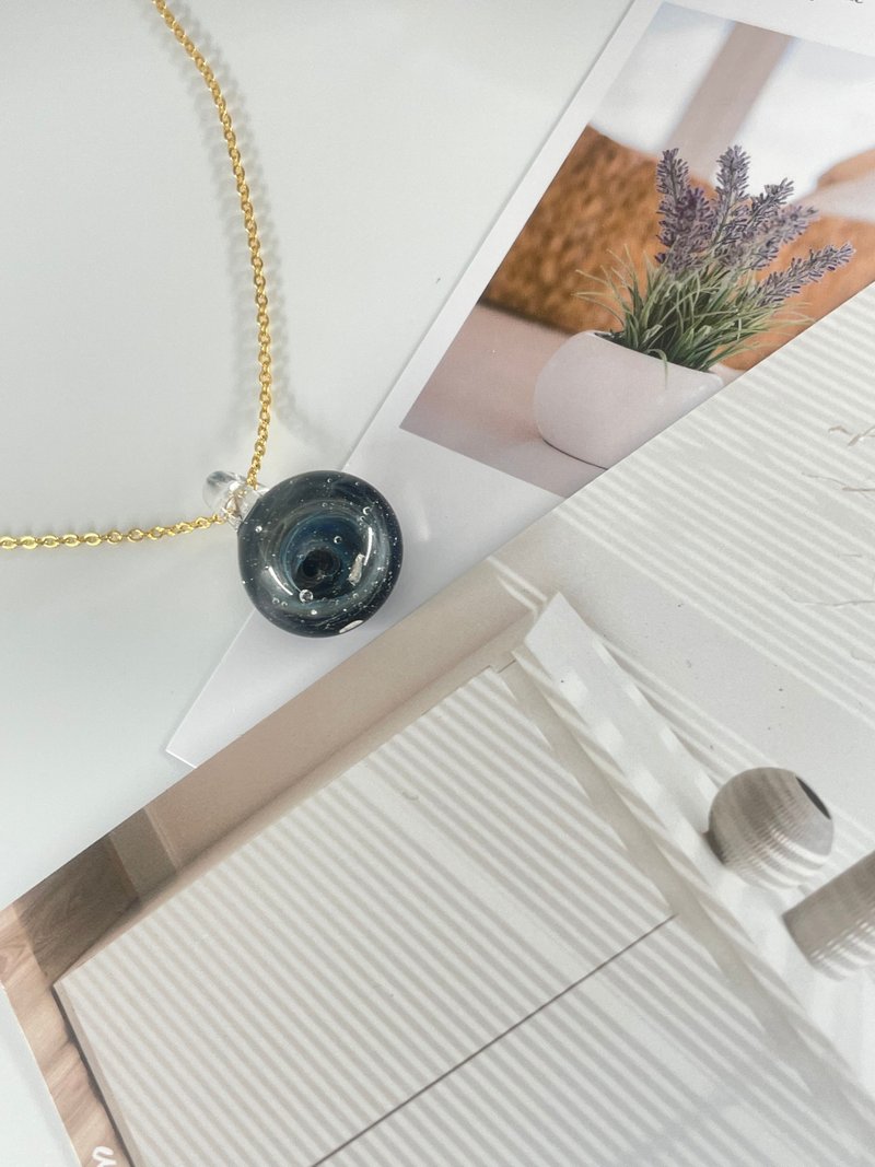 宇宙银河星系-苍天之际坠饰  医疗钢项链 - 项链 - 玻璃 透明