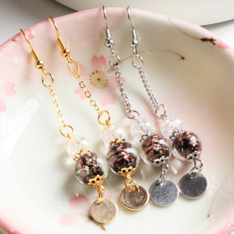 【夜光系列】黑色夜光珠珠 防敏感耳环 - 耳环/耳夹 - 其他金属 金色