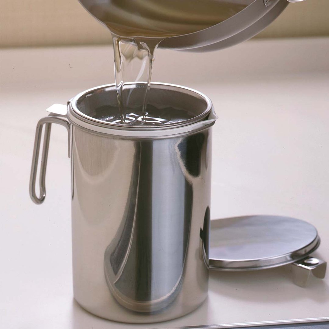 日本 下村工业 日本制不锈钢过滤式油壶 1.2L - 厨房用具 - 不锈钢 灰色
