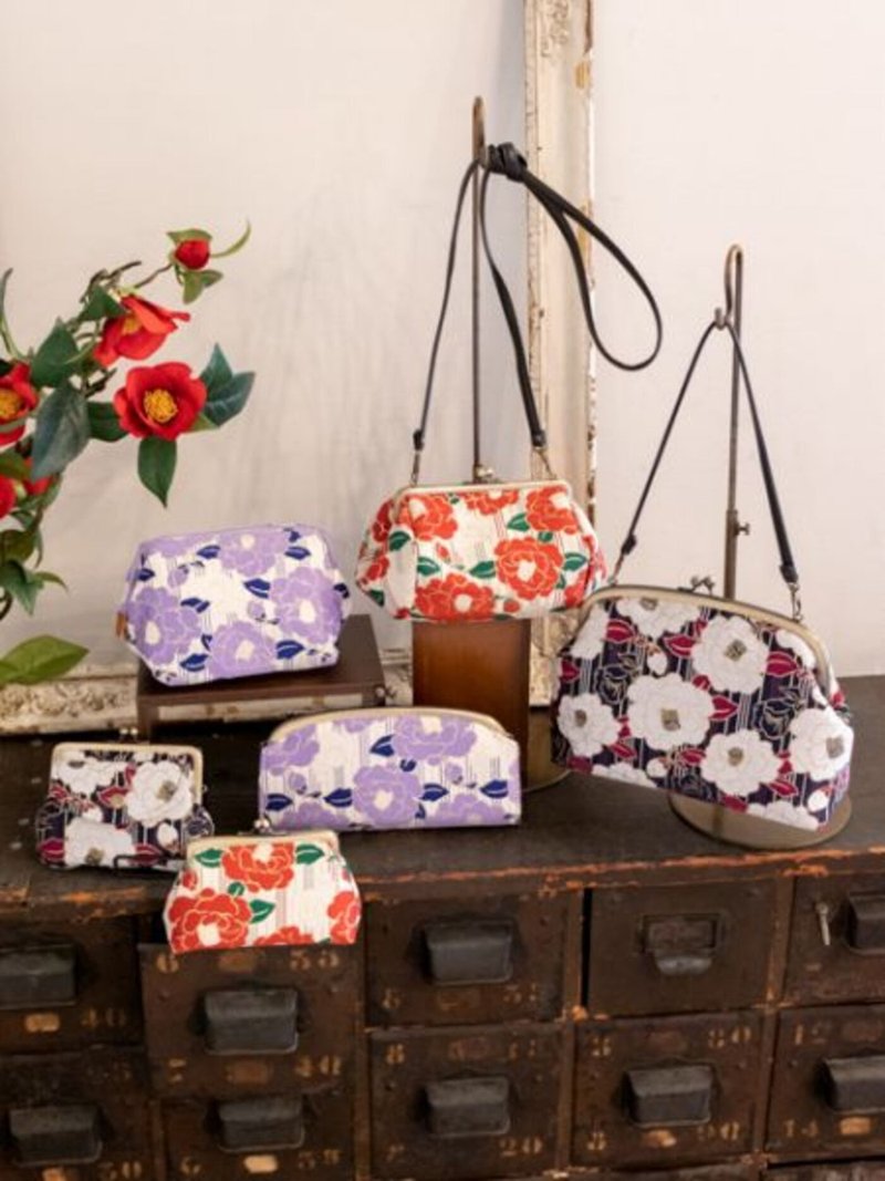 【热门预购】山茶花方形口金收纳包 (3色) 7JNP0123 - 化妆包/杂物包 - 其他材质 