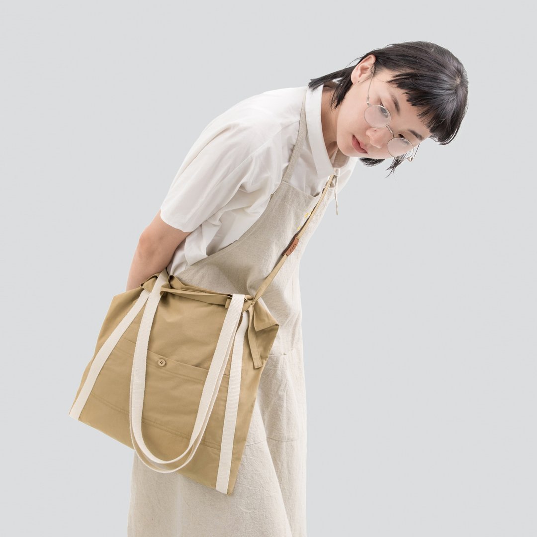 rin ACE TOTE 2.0 - 黄卡其色 围裙发想 A字 托特包手提背袋 - 手提包/手提袋 - 棉．麻 卡其色