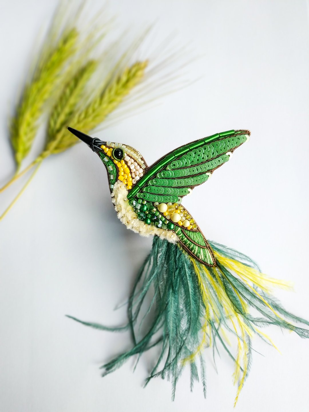 Embroidered hummingbird brooch beaded pin with ostrich feather made in Ukraine - 胸针 - 其他材质 多色