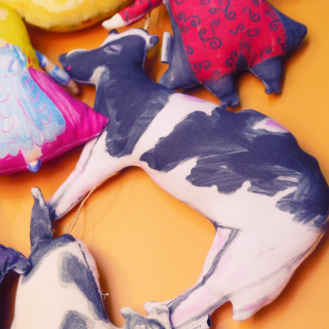 For Christmas gifts 2021 Zodiac Ox Year Cow Plush Mascot Puppet - 玩偶/公仔 - 棉 白色