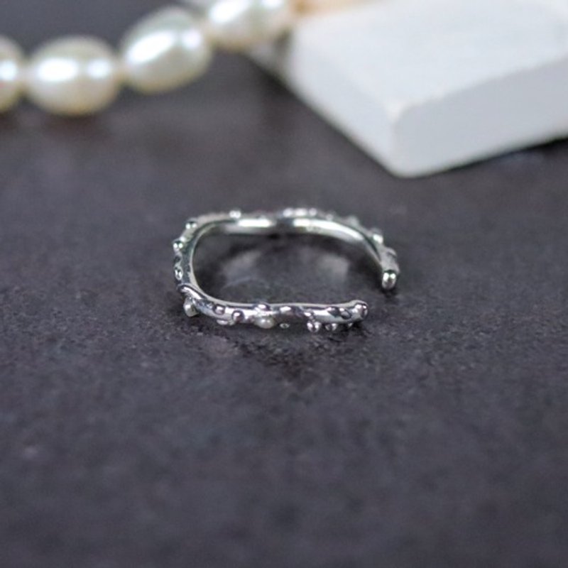 简约质感小珍珠耳夹 925银 - 耳环/耳夹 - 宝石 