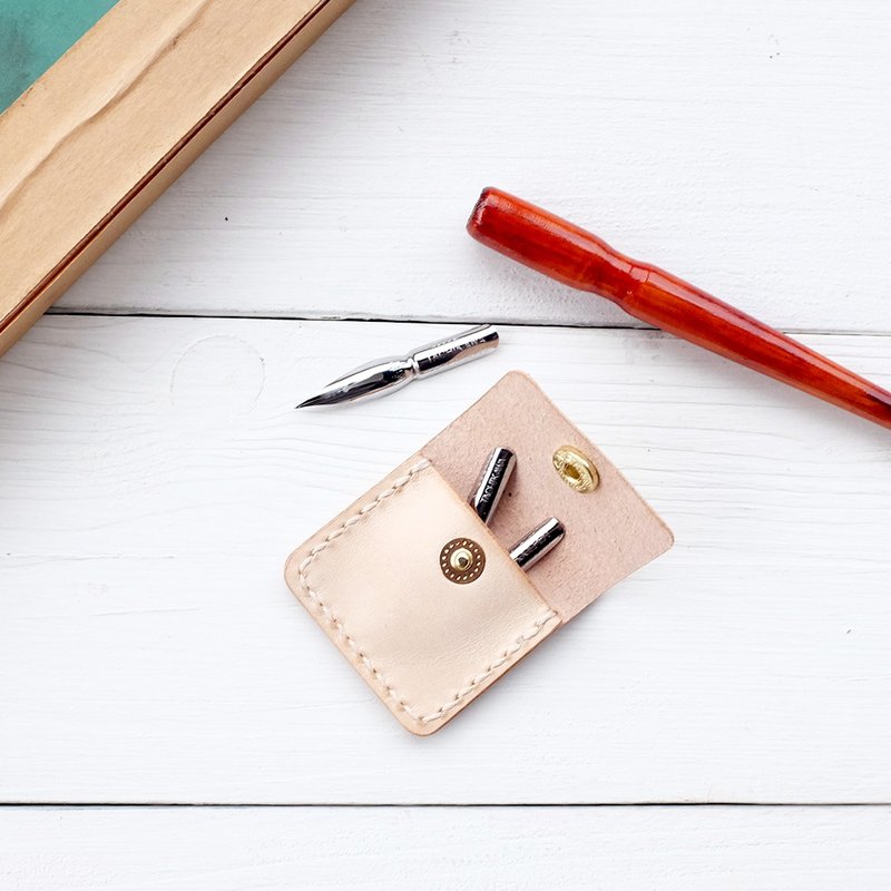Minimal 植鞣真皮革手工手缝 沾水笔尖收纳袋 - 铅笔盒/笔袋 - 真皮 咖啡色
