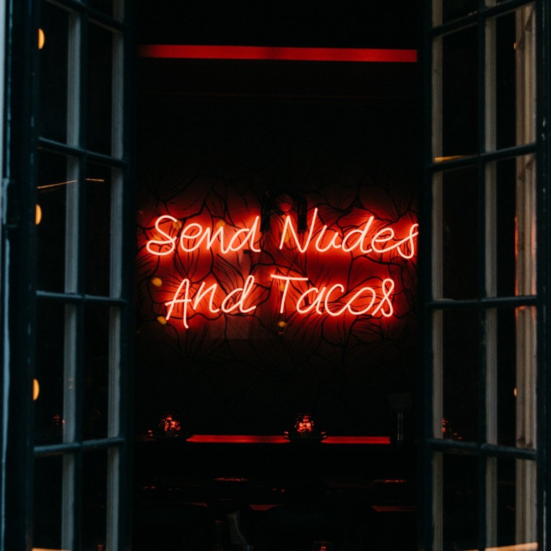 Send Nudes And Tacos霓虹灯Killer Coffee LED发光字Neon Sign - 灯具/灯饰 - 压克力 透明