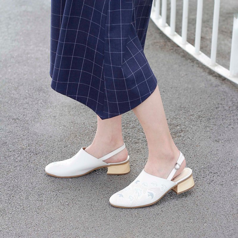 刺绣木根穆勒鞋- 自由飞翔/云朵白 - 男女凉鞋 - 真皮 白色