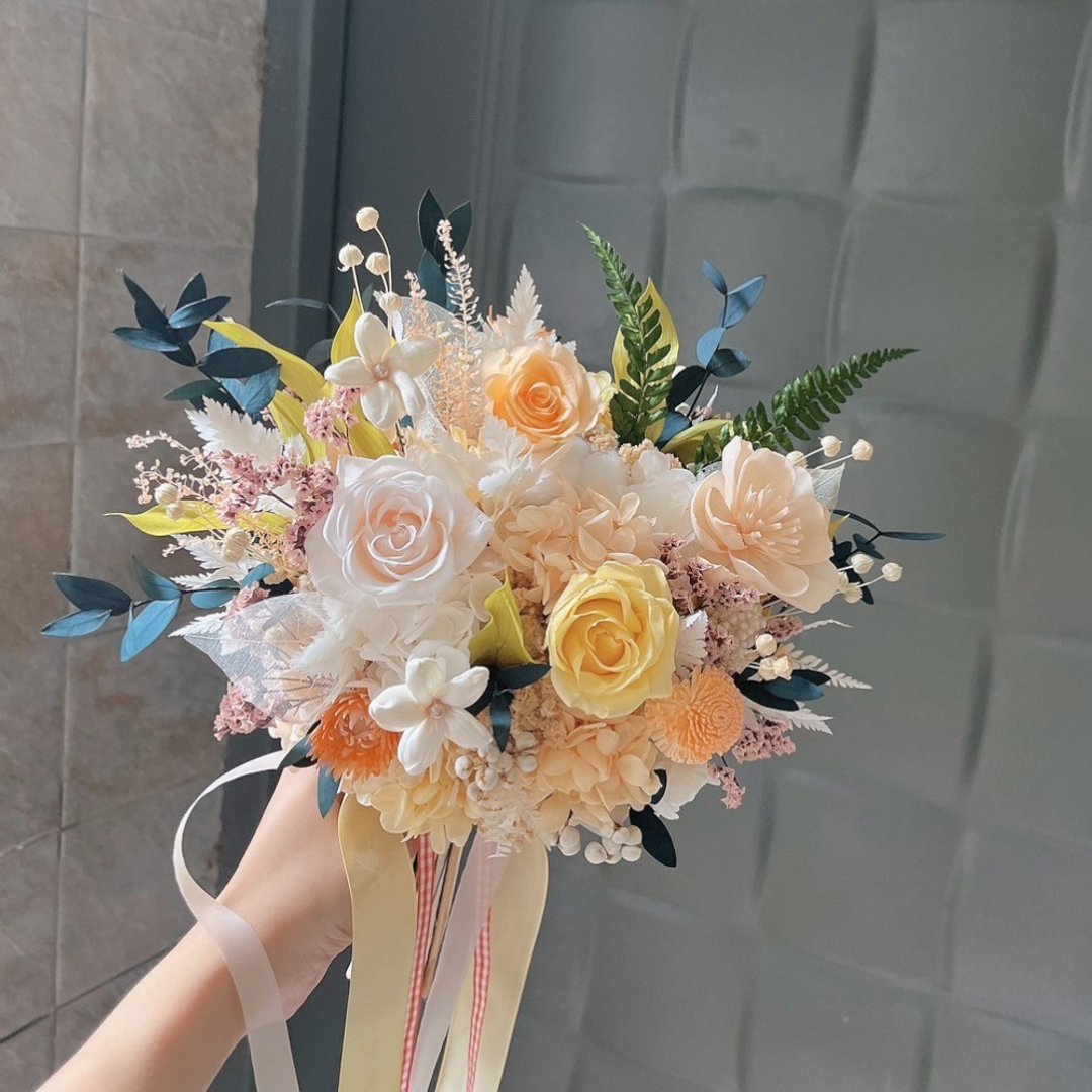 橘黄白色永生捧花 新娘捧花 永生玫瑰花捧花 公证捧花 登记捧花 - 干燥花/捧花 - 植物．花 橘色