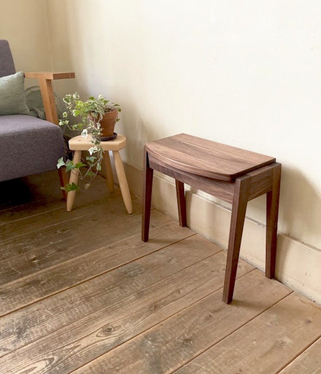 Petty 收纳凳/胡桃木座椅 - 其他家具 - 木头 