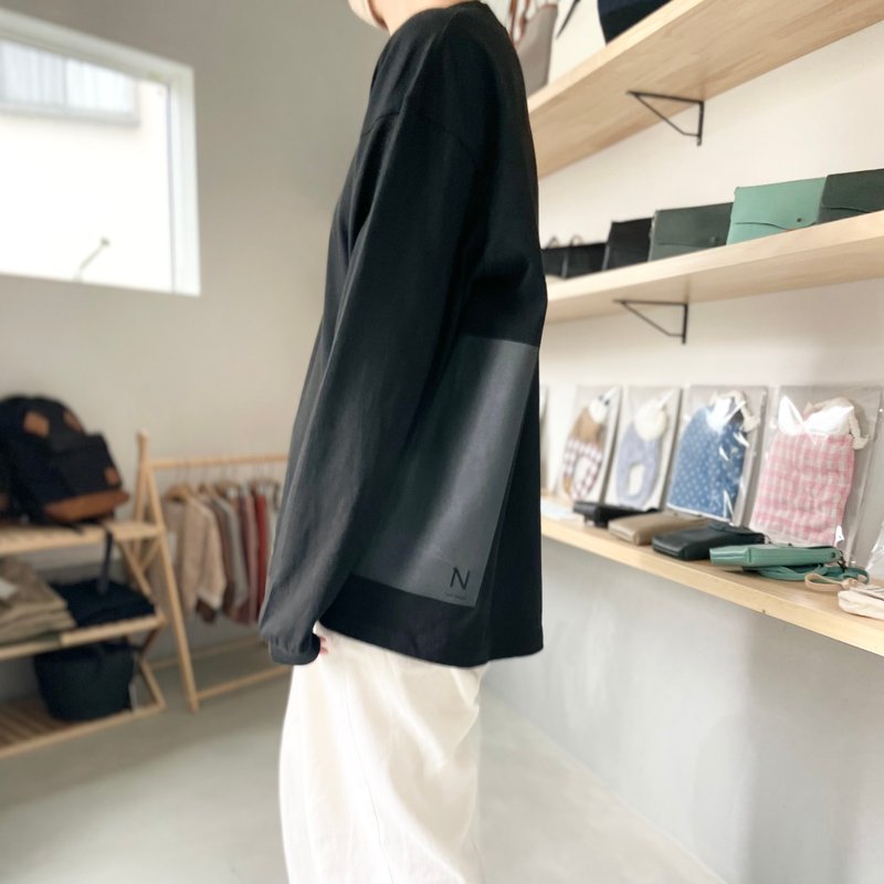 【男女皆宜】侧边印花 5.6盎司重磅大版型长袖T恤【黑色】 - 女装 T 恤 - 棉．麻 黑色