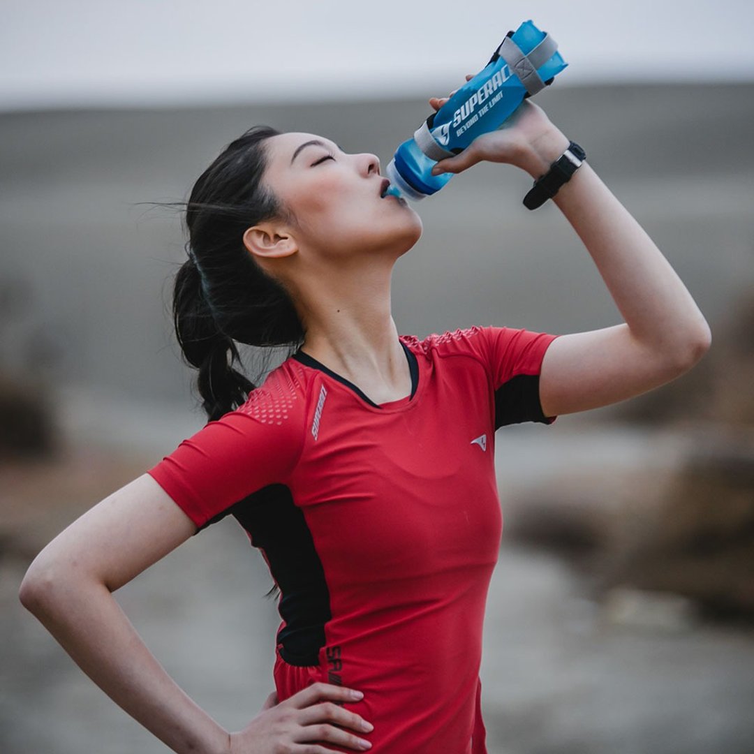 【SUPERACE】SA-TRAIL修身版越野跑上衣2.0 / 女款 / 红 - 女装运动衣 - 其他人造纤维 红色