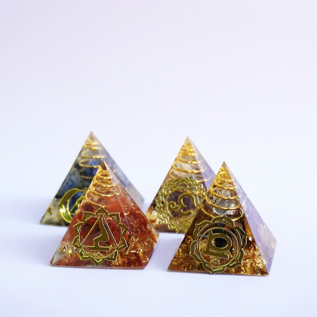 【Hourrae荷莱】水晶能量金字塔 - 摆饰 - 水晶 多色