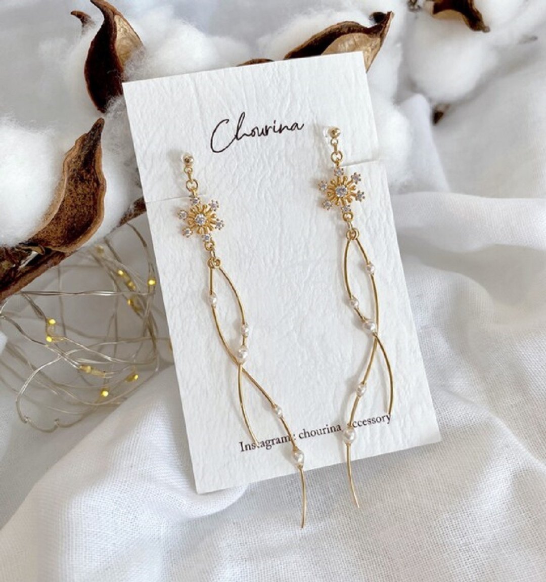 Crystal of snow Clip-On, earrings - 耳环/耳夹 - 其他金属 金色