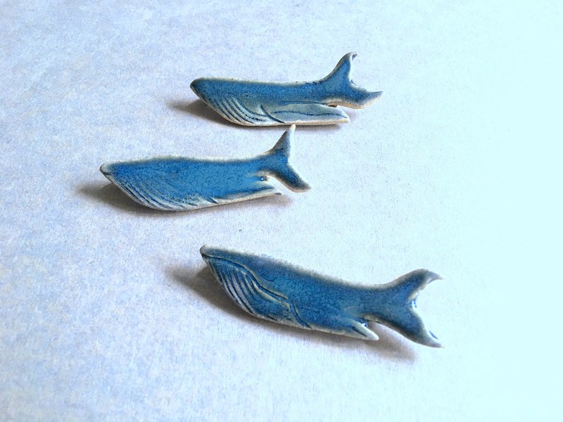 座头鲸 蓝色陶瓷胸针 别针 - 胸针 - 陶 蓝色