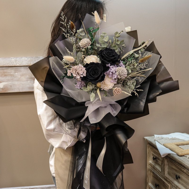 【遇见恒久】黑色寓意永生玫瑰花束 | 限自取 - 干燥花/捧花 - 植物．花 