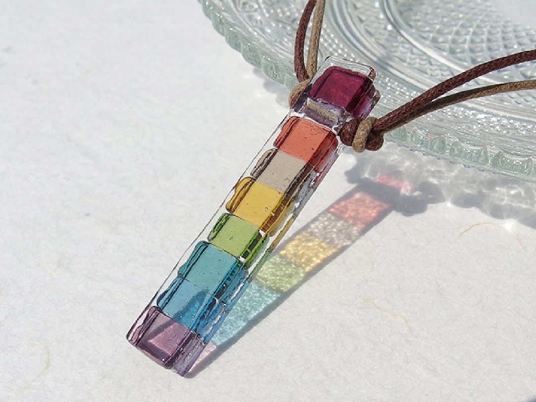 [Rainbow] Rainbow-colored glass (Niji [History]) Necklace [Made to order] - 项链 - 玻璃 多色