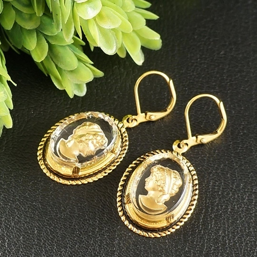 Intaglio Earrings Clear Golden Glass Oval Lady Intaglio Cameo Earrings Jewelry - 耳环/耳夹 - 玻璃 金色