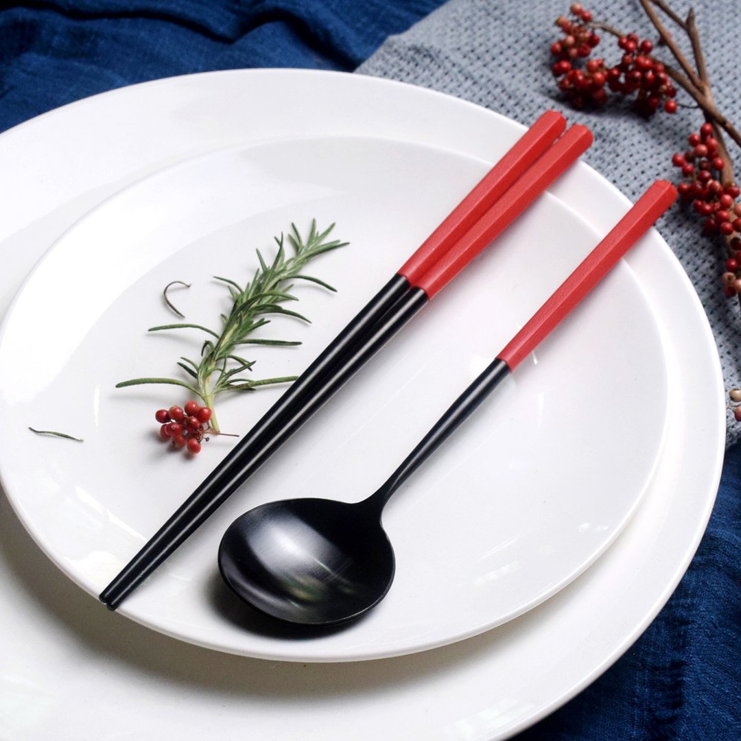 创意六角餐具组 经典黑系列 ( 霜灰色、极光红) - 筷子/筷架 - 不锈钢 多色
