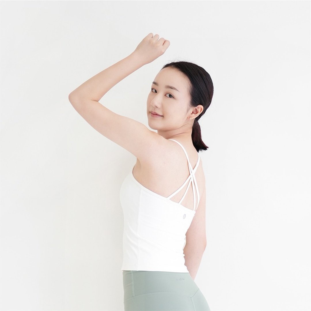 【Mukasa】DURABLE 高弹蝶型细肩背心 - 白雪仙子 - MUK-23031 - 女装运动衣 - 其他材质 白色