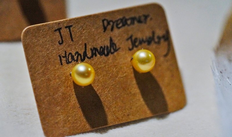 纯手工制作高品质羽皇金海水珍珠纯银耳钉 - 耳环/耳夹 - 宝石 多色